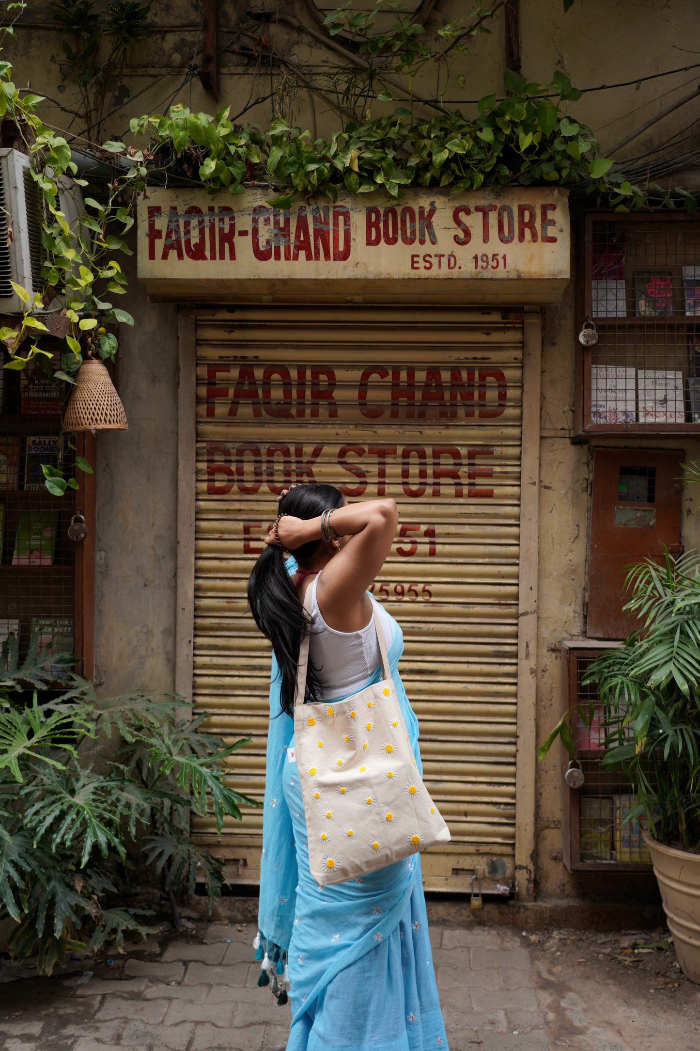 Aazad Rooh Tote Bag | Beige