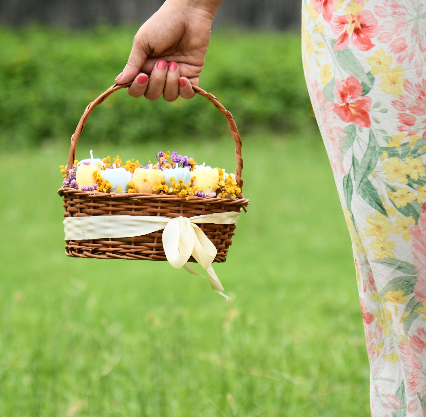 Basket Scented Candle Bouquet | Large