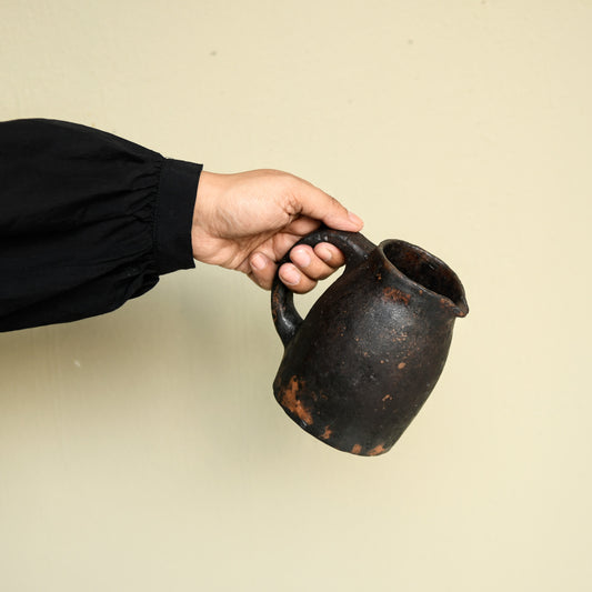 Larnai Black Pottery Jug | Minimalist