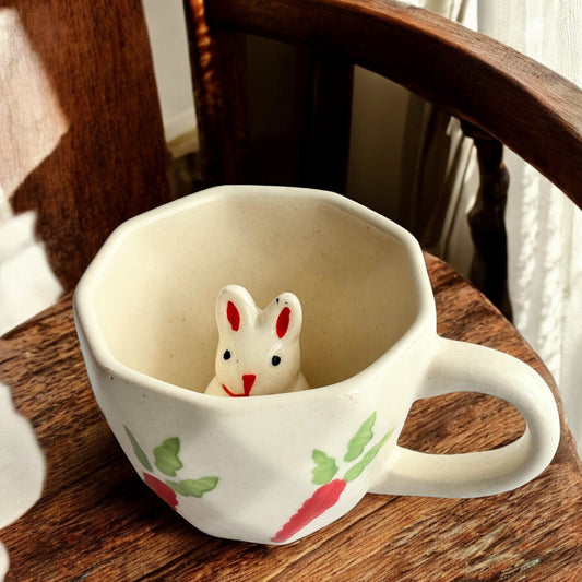 Carrot Cuddle Mug