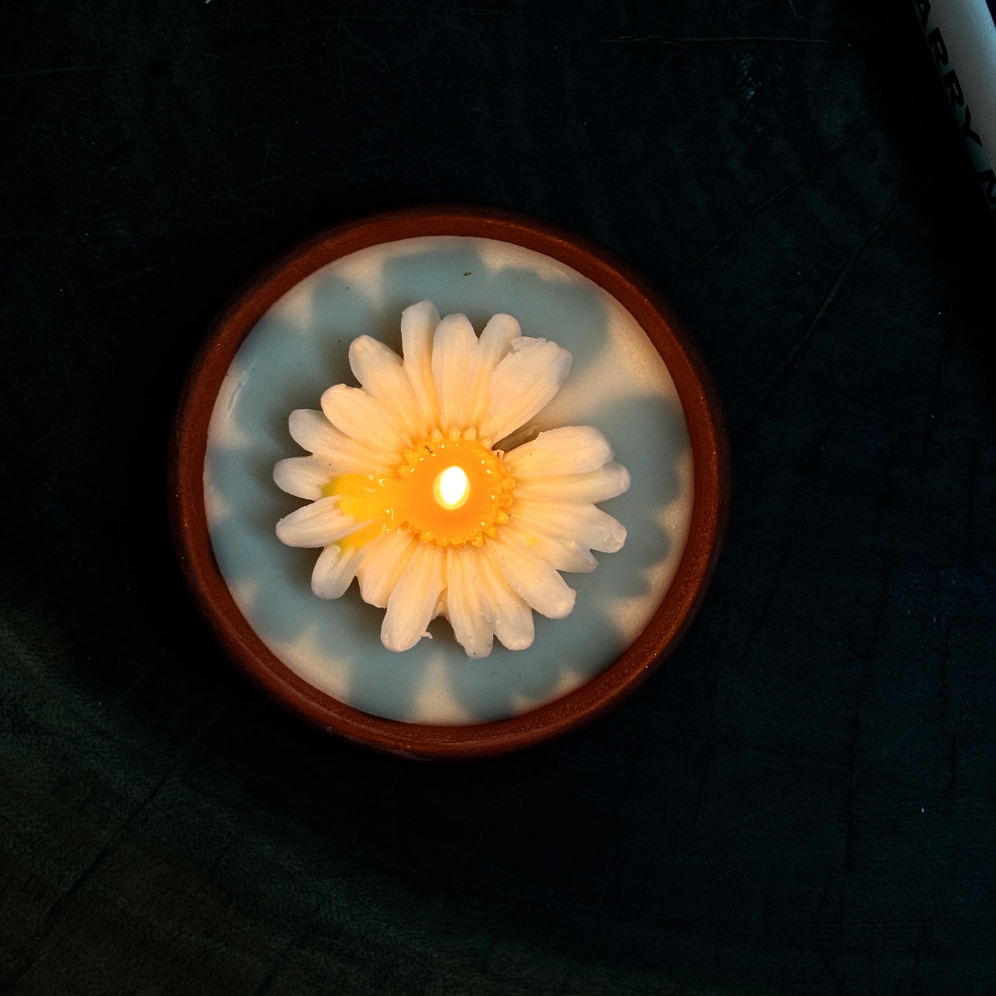 Terracotta Pot Daisy Candle